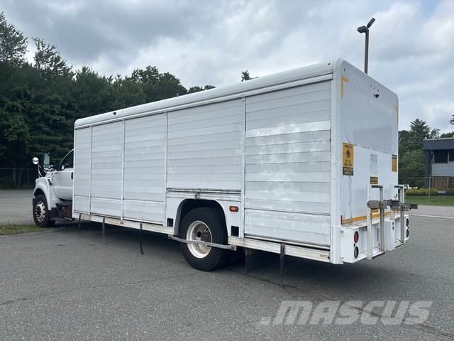 Ford F-750 Грузовики для доставки напитков