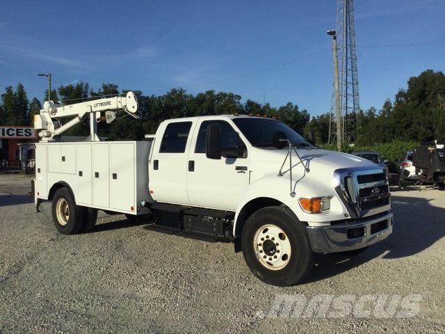Ford F-750 Комбинированные дорожные машины