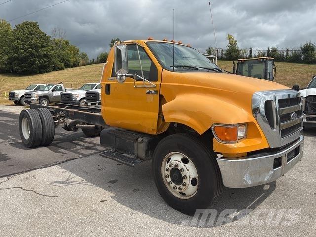 Ford F-750 Кабины