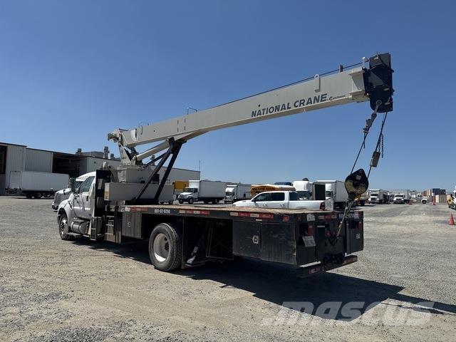 Ford F-750 Специальные грузовики