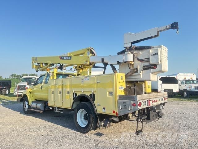 Ford F-750 Автовышки
