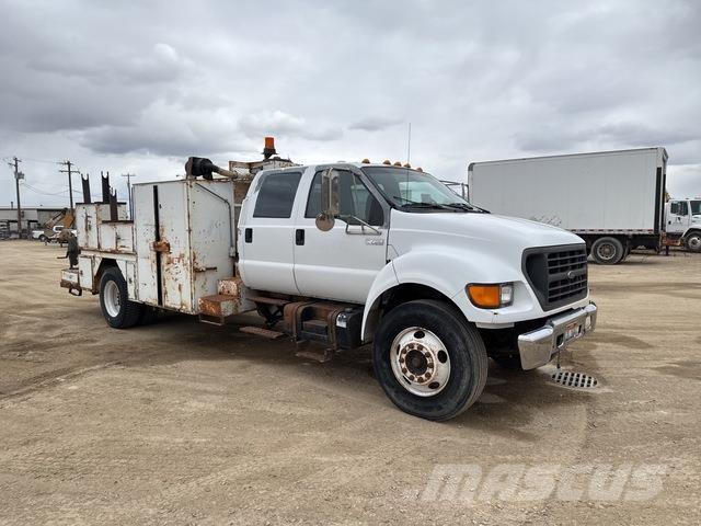 Ford F-750 Комбинированные дорожные машины