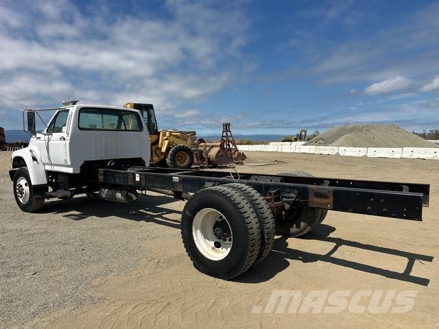 Ford F-800 Кабины