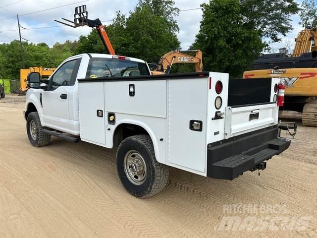 Ford F250 Бортовые фургоны