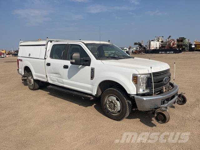 Ford F350 Бортовые фургоны