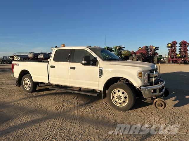 Ford F350 Бортовые фургоны