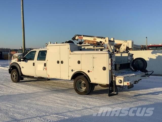 Ford F550 Комбинированные дорожные машины
