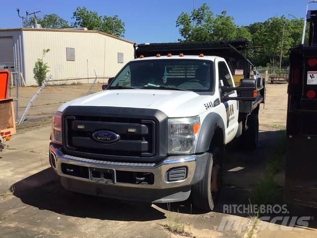 Ford F550 Грузовики-Самосвалы