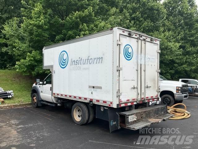 Ford F550 Грузовики-Фургоны