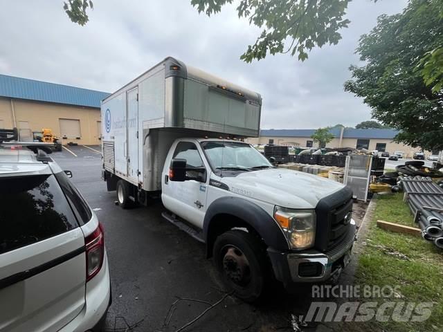 Ford F550 Грузовики-Фургоны