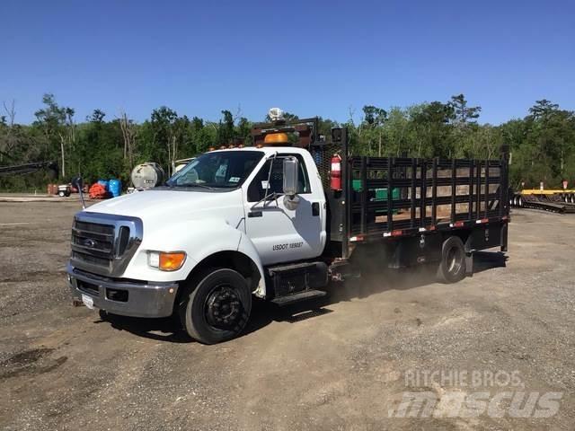 Ford F650 Грузовики-платформы/боковая разгрузка