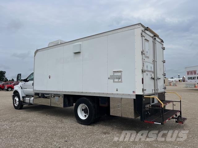 Ford F750 Ассенизаторские машины