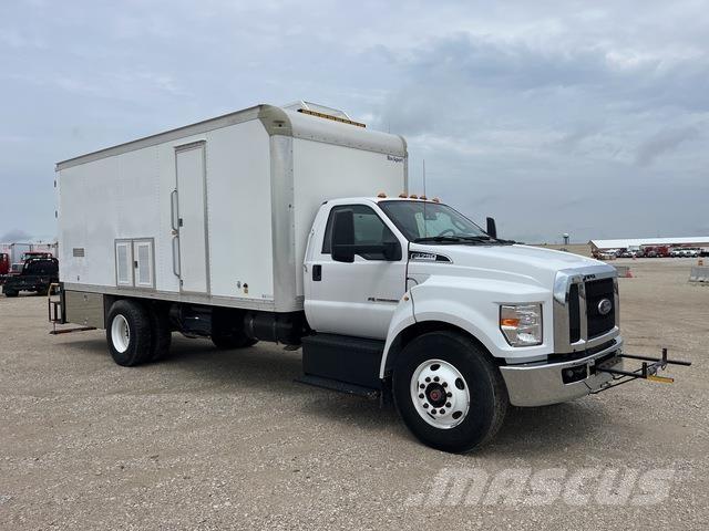 Ford F750 Ассенизаторские машины