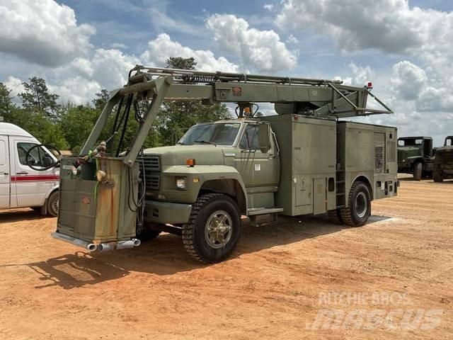 Ford F800 Строительная техника - Другие