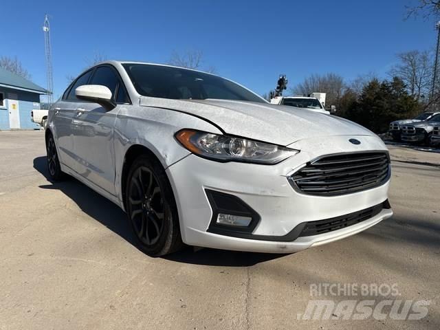 Ford Fusion Легковые автомобили
