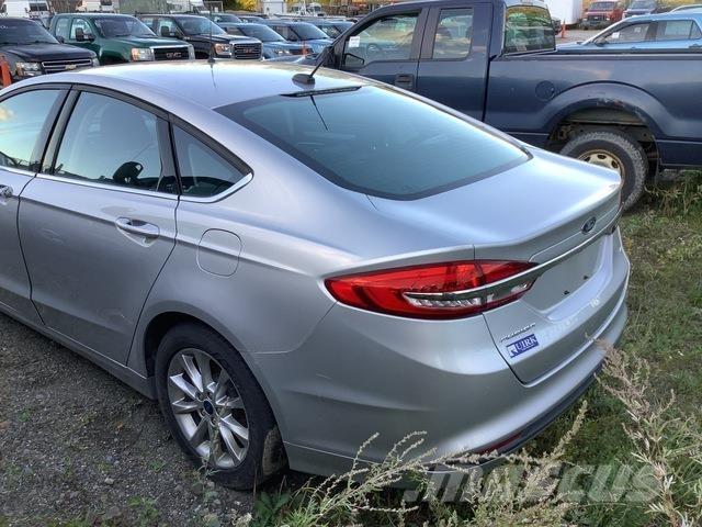Ford Fusion SE Легковые автомобили