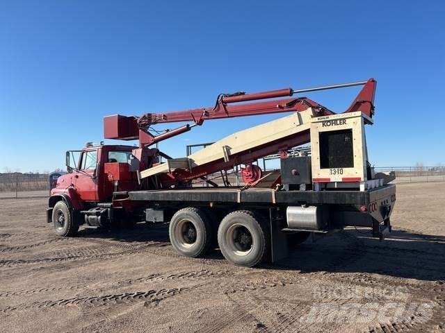 Ford L8000 Строительная техника - Другие