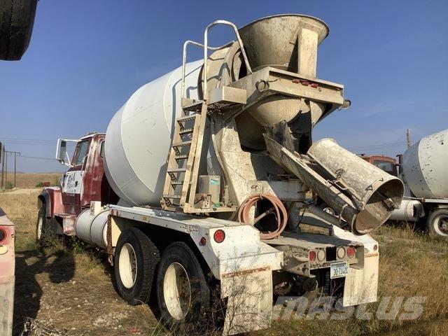 Ford L8000 Специальные грузовики