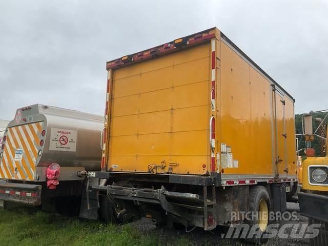 Ford L8000F Грузовики-Фургоны