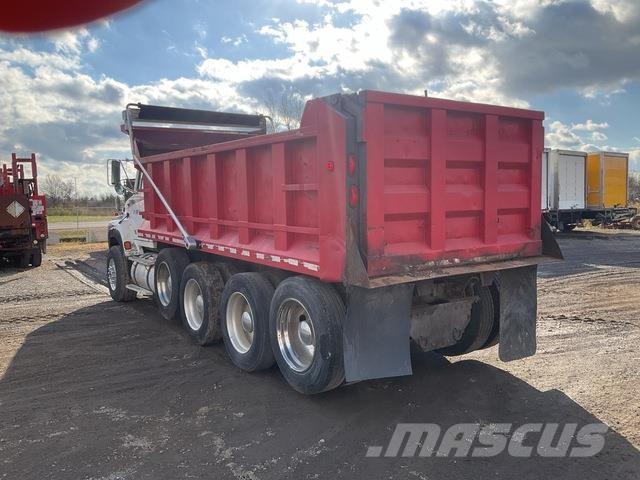 Ford L900 Грузовики-Самосвалы