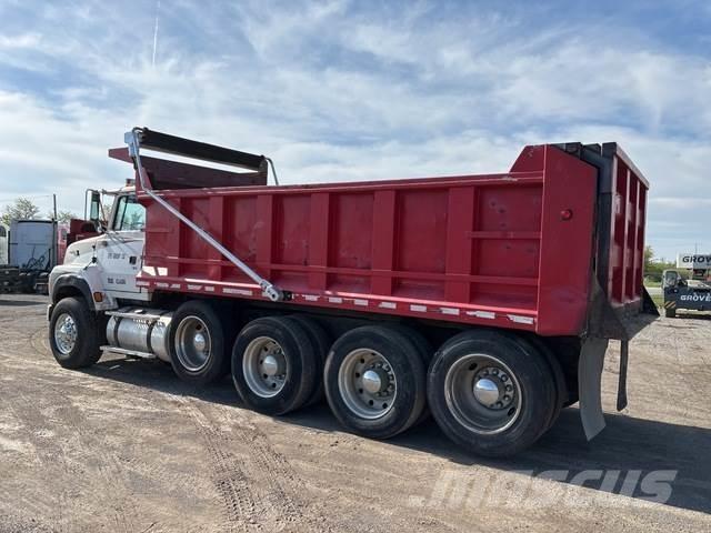 Ford L9000 Грузовики-Самосвалы