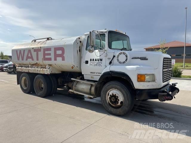 Ford L9000 Поливочные машины