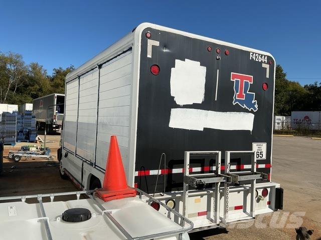 Ford LCF Грузовики для доставки напитков