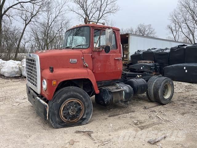 Ford LN8000 Седельные тягачи