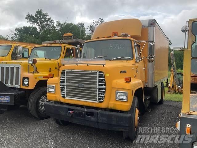 Ford LN8000 Грузовики-Фургоны