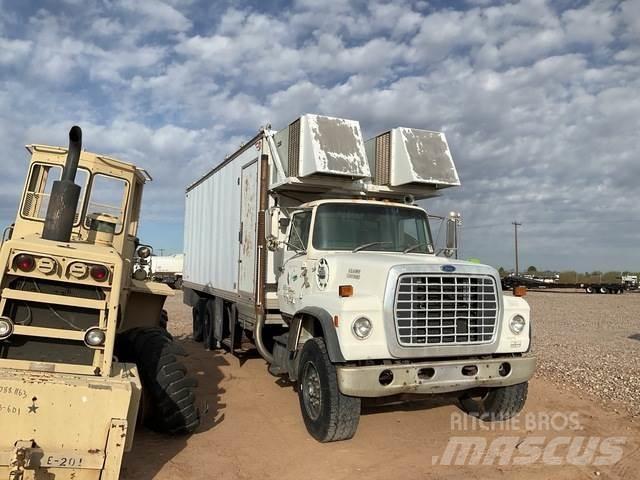 Ford LT8000 Изотермический фургон