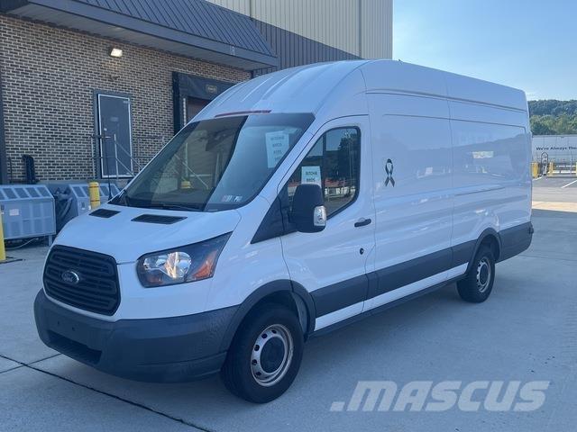 Ford Transit Грузовики-Фургоны