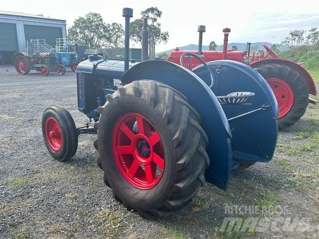 Fordson  Строительная техника - Другие