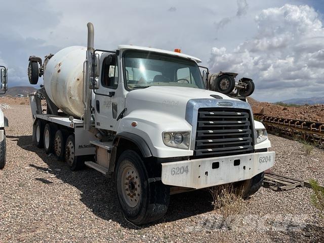 Freightliner  Специальные грузовики