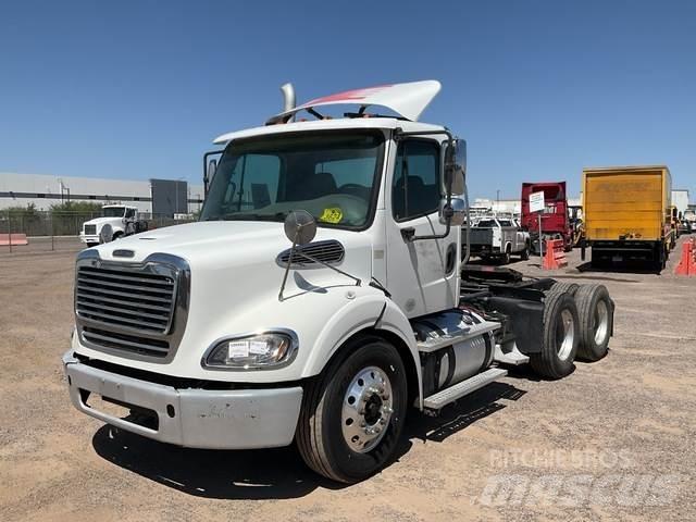 Freightliner  Седельные тягачи