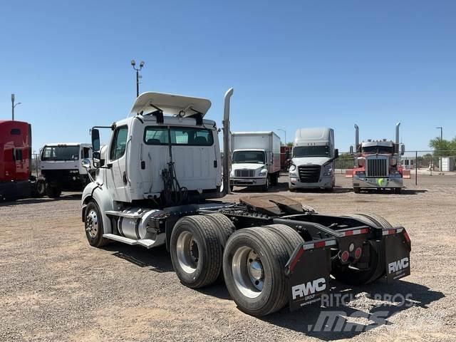 Freightliner  Седельные тягачи