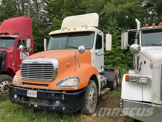Freightliner  Седельные тягачи