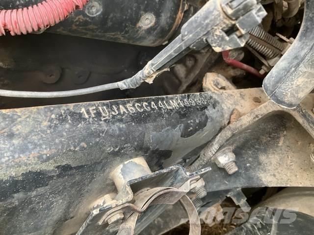 Freightliner  Седельные тягачи
