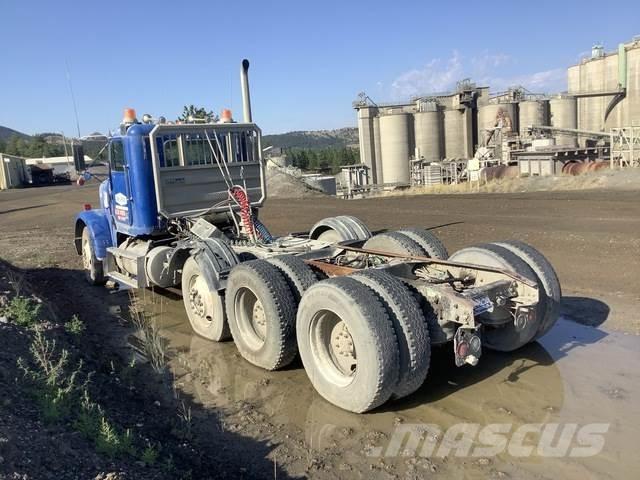 Freightliner  Седельные тягачи