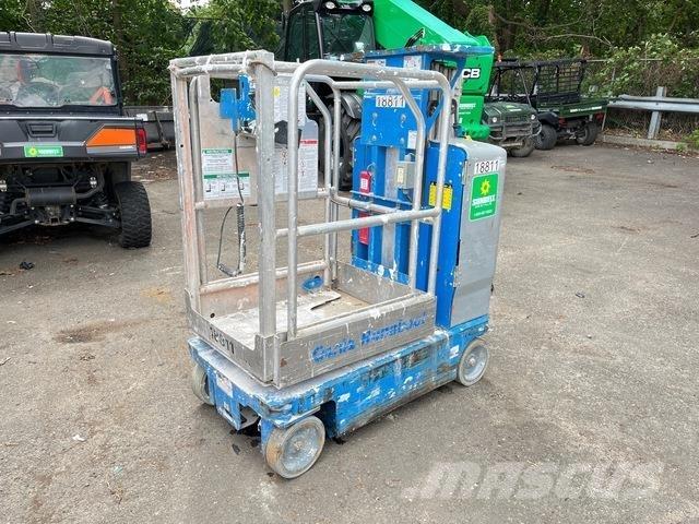 Genie GR-15 Вертикальные мачтовые подъемники