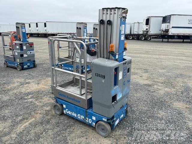Genie GR20 Вертикальные мачтовые подъемники