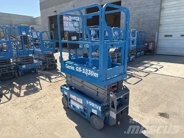 Genie GS-1330M Ножничные подъемники