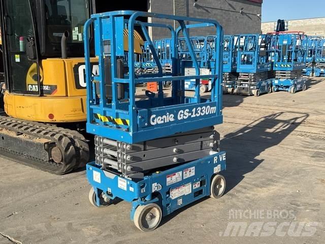 Genie GS-1330M Ножничные подъемники