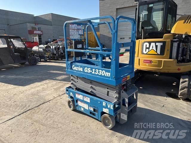 Genie GS-1330M Ножничные подъемники