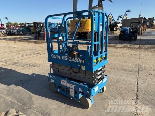 Genie GS-1330M Ножничные подъемники