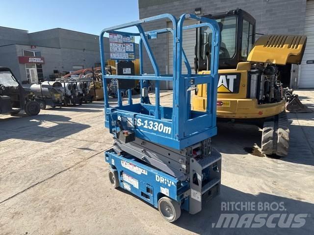 Genie GS-1330M Ножничные подъемники