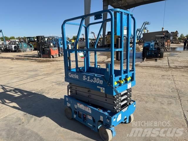 Genie GS-1330M Ножничные подъемники
