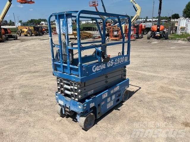 Genie GS-1930 Ножничные подъемники