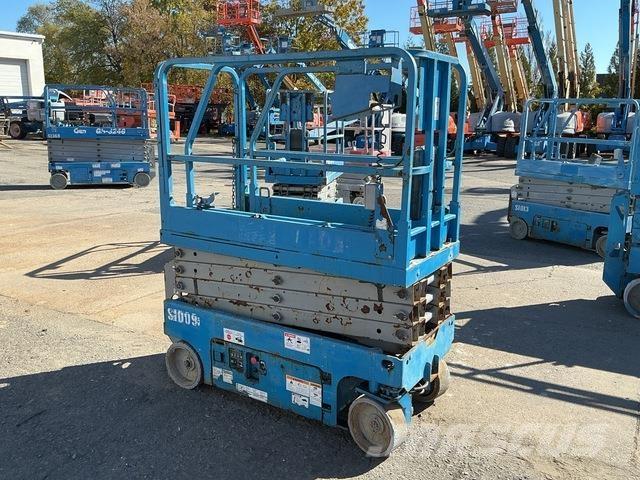 Genie GS-1930 Ножничные подъемники