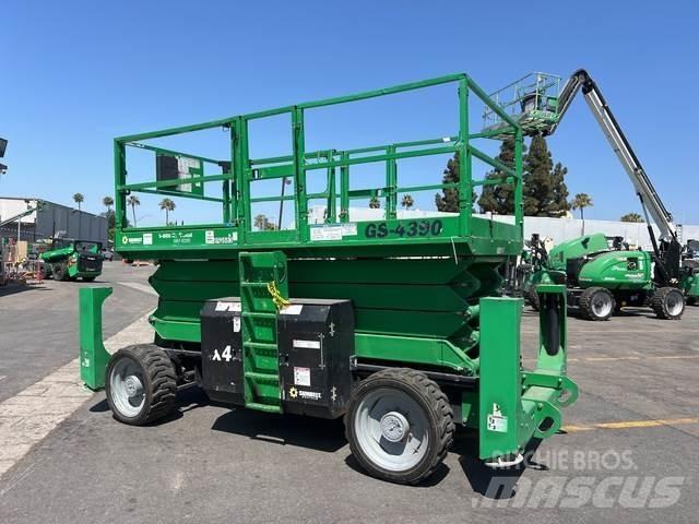 Genie GS-4390 Ножничные подъемники