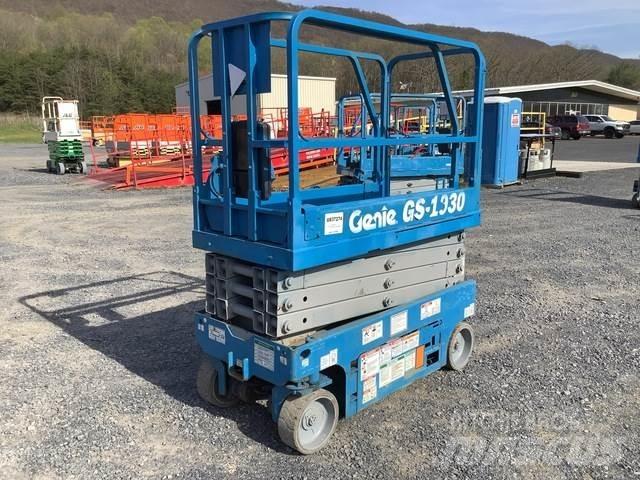 Genie GS1930 Ножничные подъемники